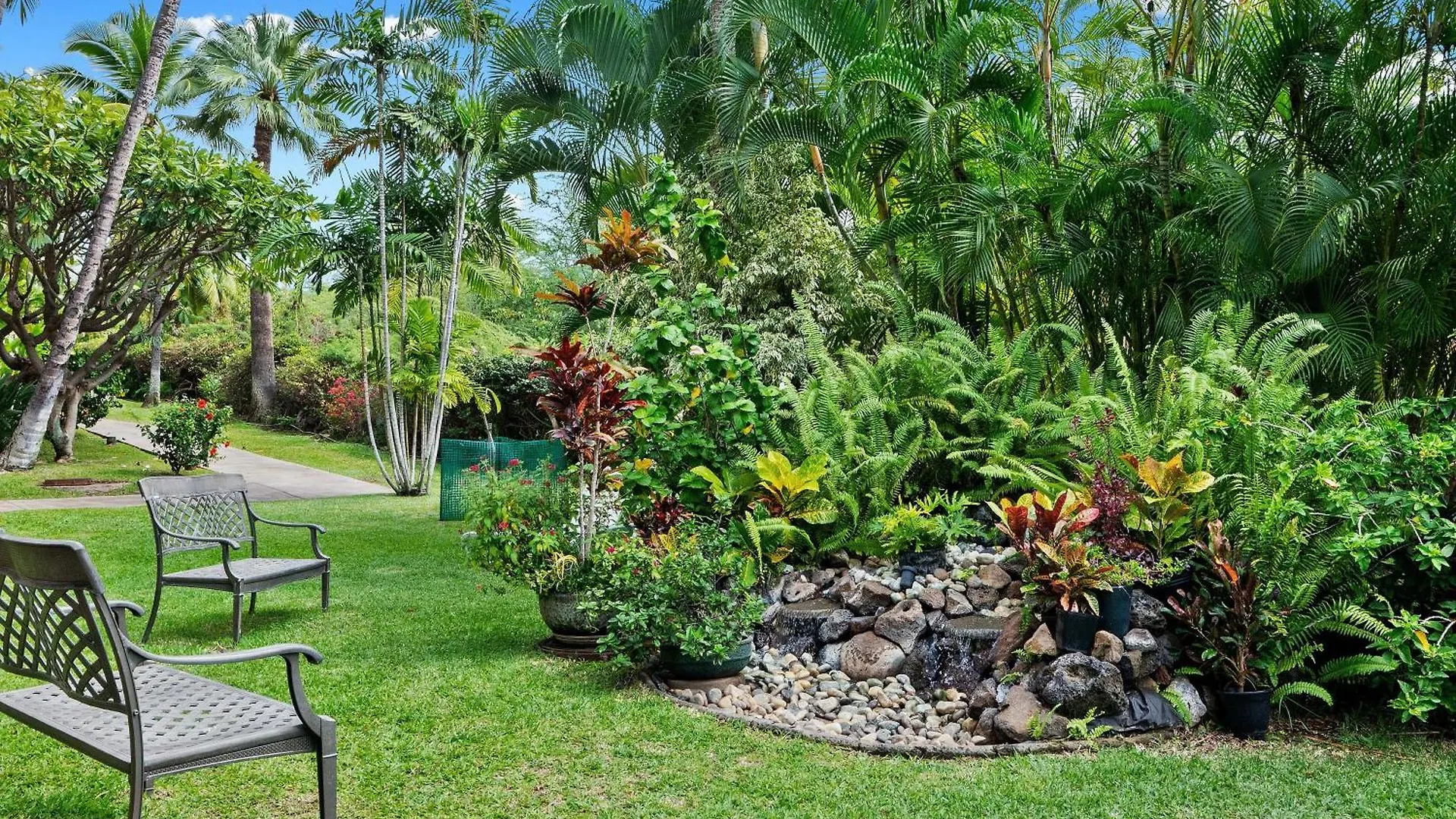 Prime Location! Walk To Beach, Shops & Dining! Wailea